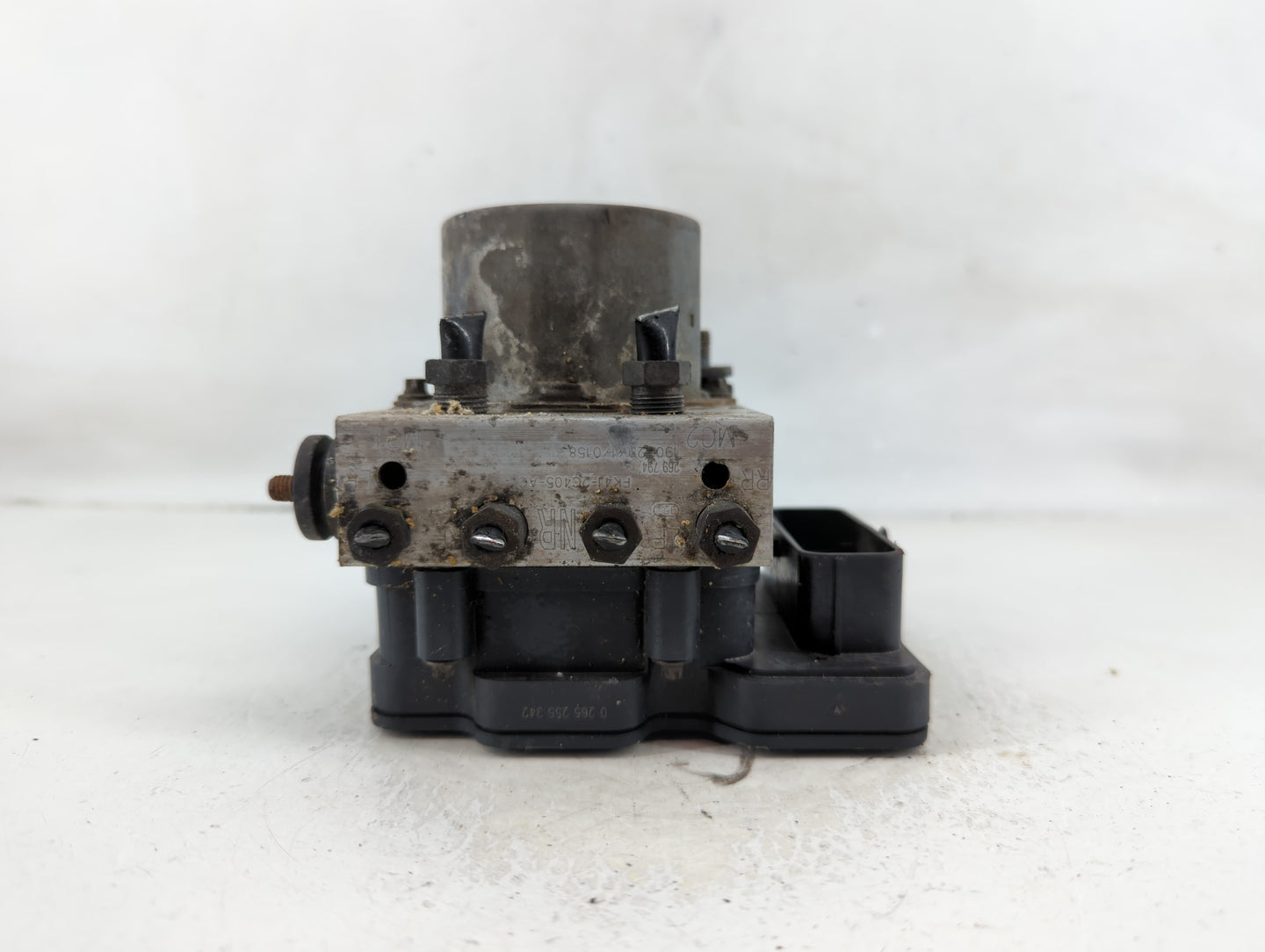 2015-2019 Ford Transit-250 ABS Pump Control Module Replacement P/N:FK41-2C405-AC Fits Fits 2015 2016 2017 2018 2019 OEM Used