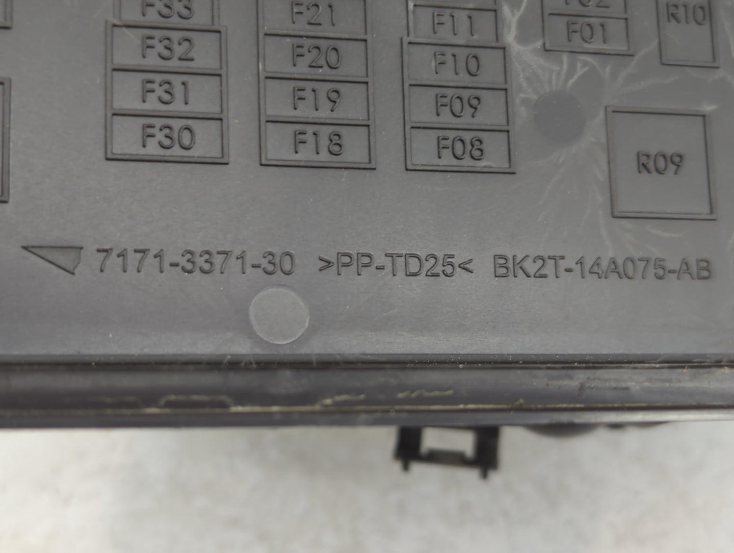 2017-2019 Ford Transit-250 Fusebox Fuse Box Panel Relay Module P/N:BK2T-14A075-AB 7171-3371-30 Fits Fits 2017 2018 2019 OEM 