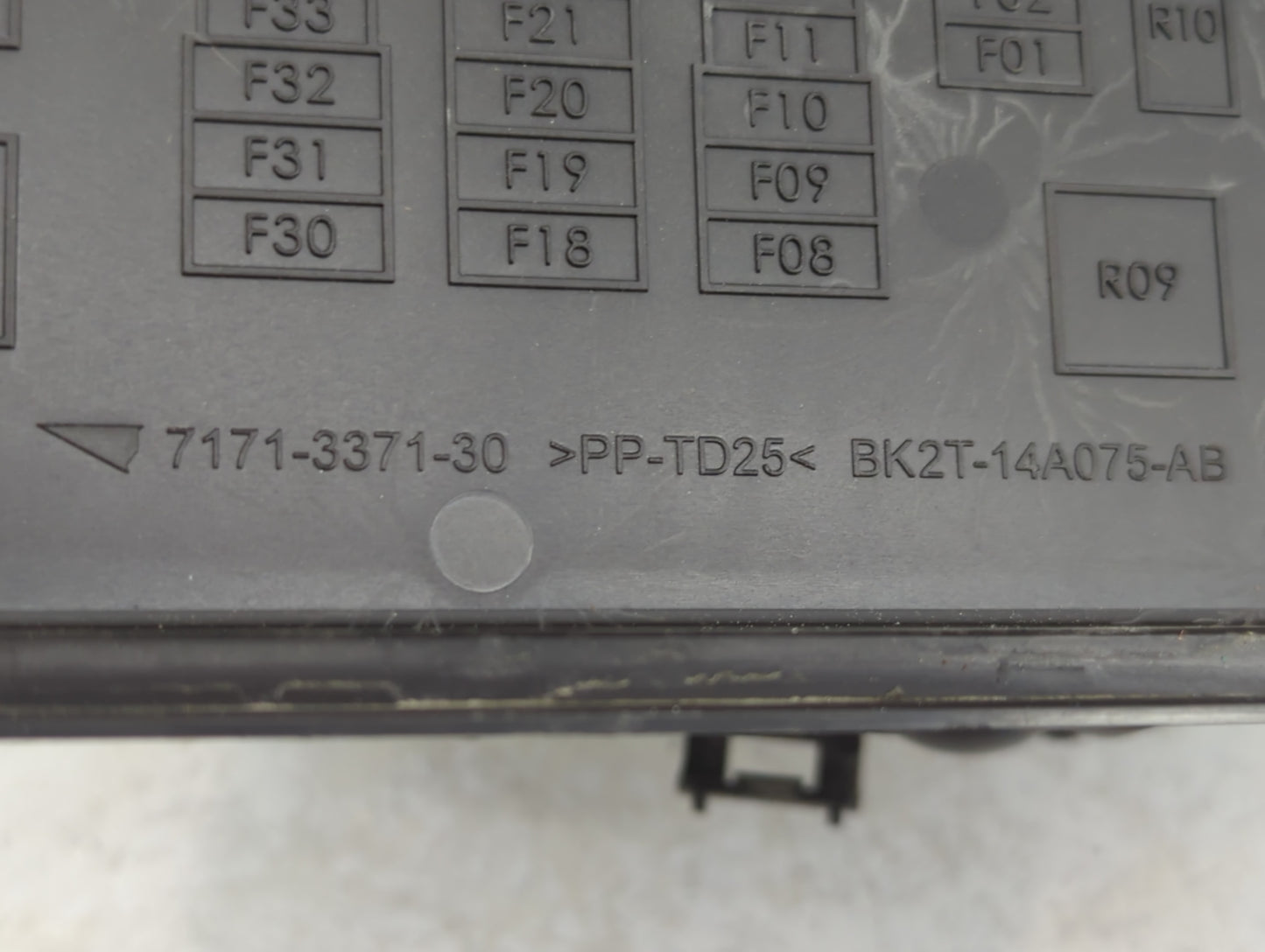 2017-2019 Ford Transit-250 Fusebox Fuse Box Panel Relay Module P/N:BK2T-14A075-AB 7171-3371-30 Fits Fits 2017 2018 2019 OEM 