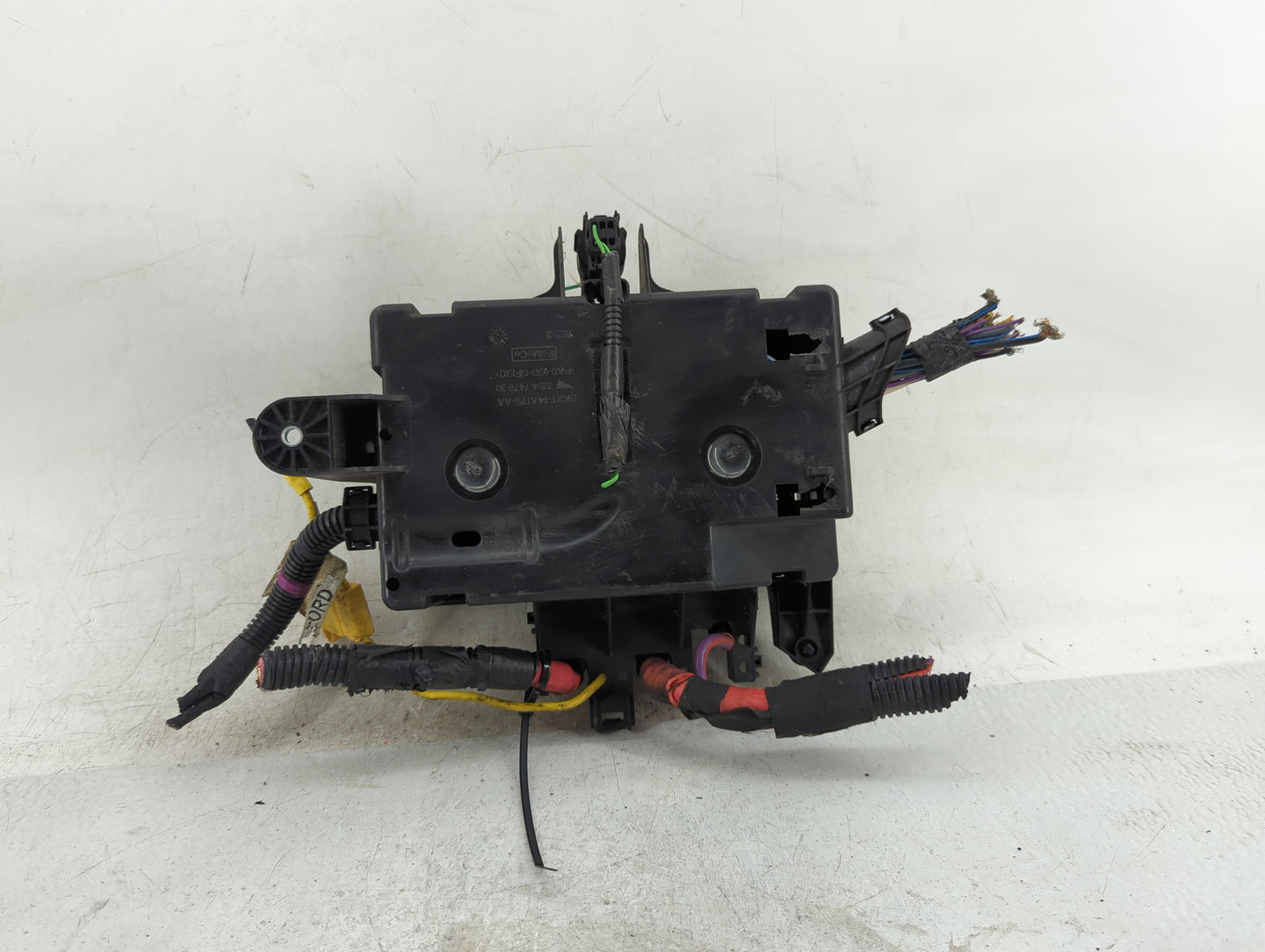 2017-2019 Ford Transit-250 Fusebox Fuse Box Panel Relay Module P/N:BK2T-14A175-AA Fits Fits 2017 2018 2019 OEM Used Auto Par