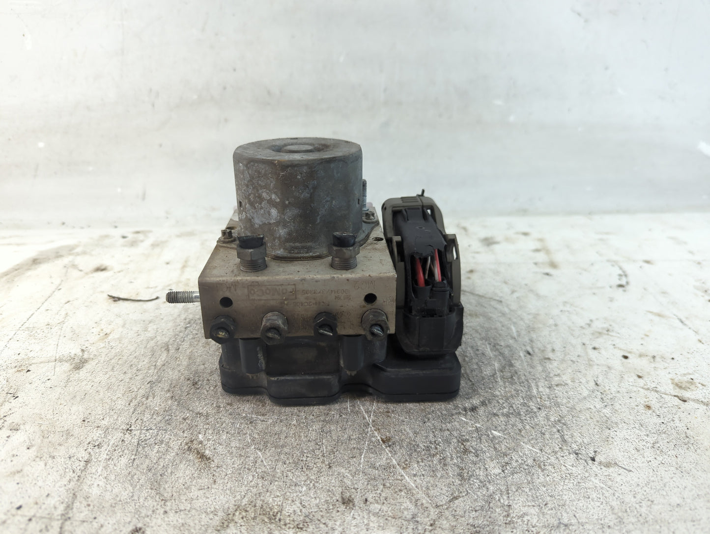 2015-2019 Ford Transit-250 ABS Pump Control Module Replacement P/N:FK41-2C405-AC Fits Fits 2015 2016 2017 2018 2019 OEM Used