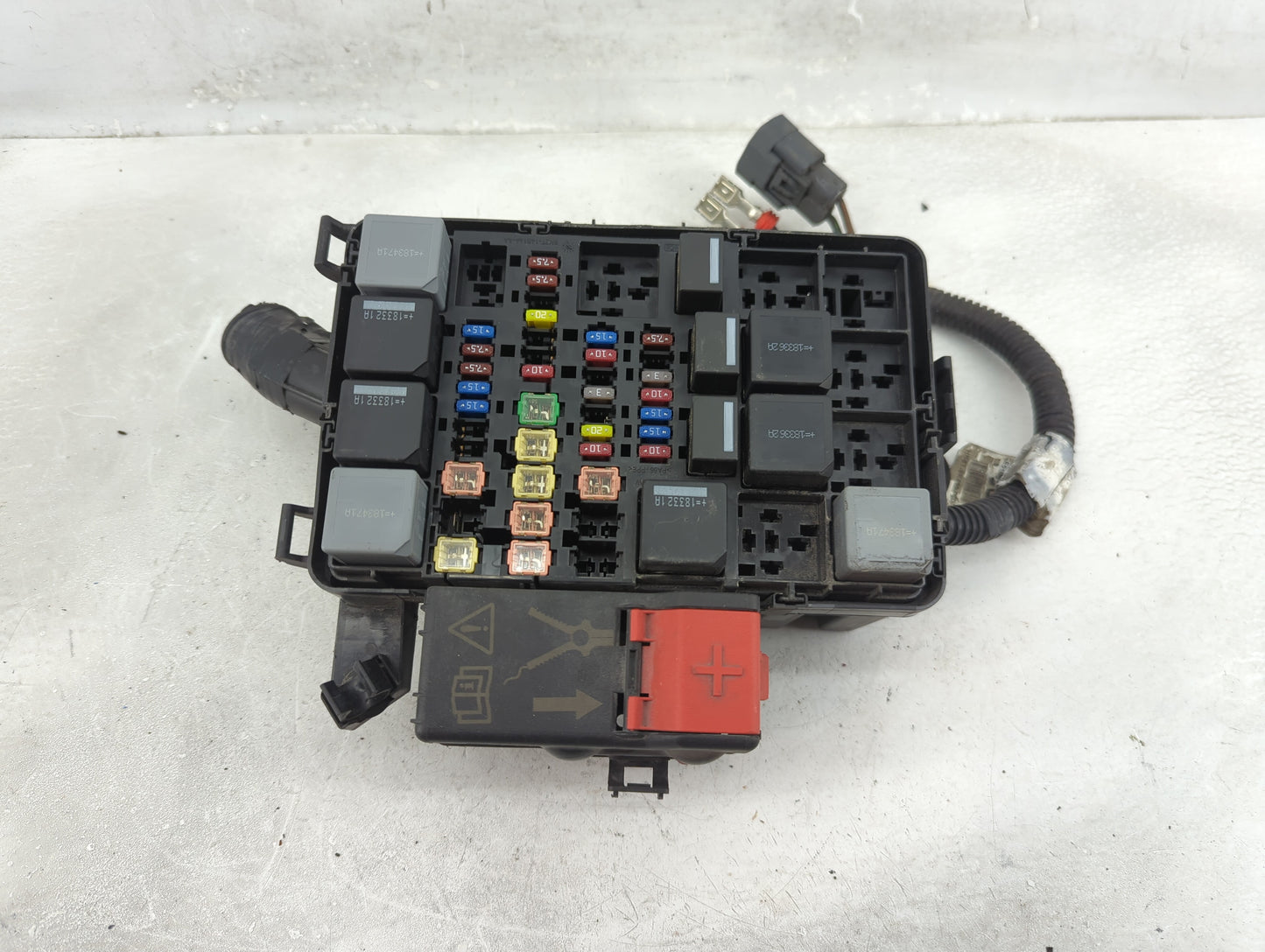 2017-2019 Ford Transit-350 Fusebox Fuse Box Panel Relay Module P/N:7171-3371-30 Fits Fits 2017 2018 2019 OEM Used Auto Parts