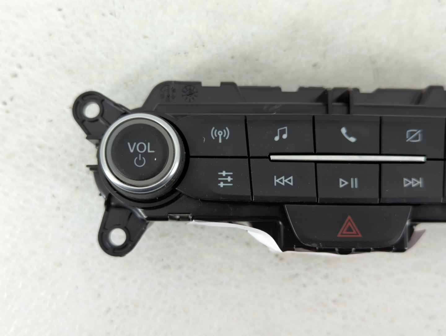 Ford Transit Radio Control Panel - Oemusedautoparts1.com