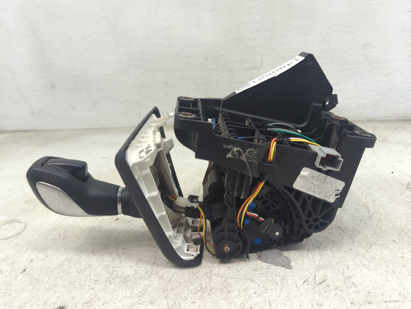 2019 Ford Transit 150 Floor Console Assembly Shifter - Oemusedautoparts1.com
