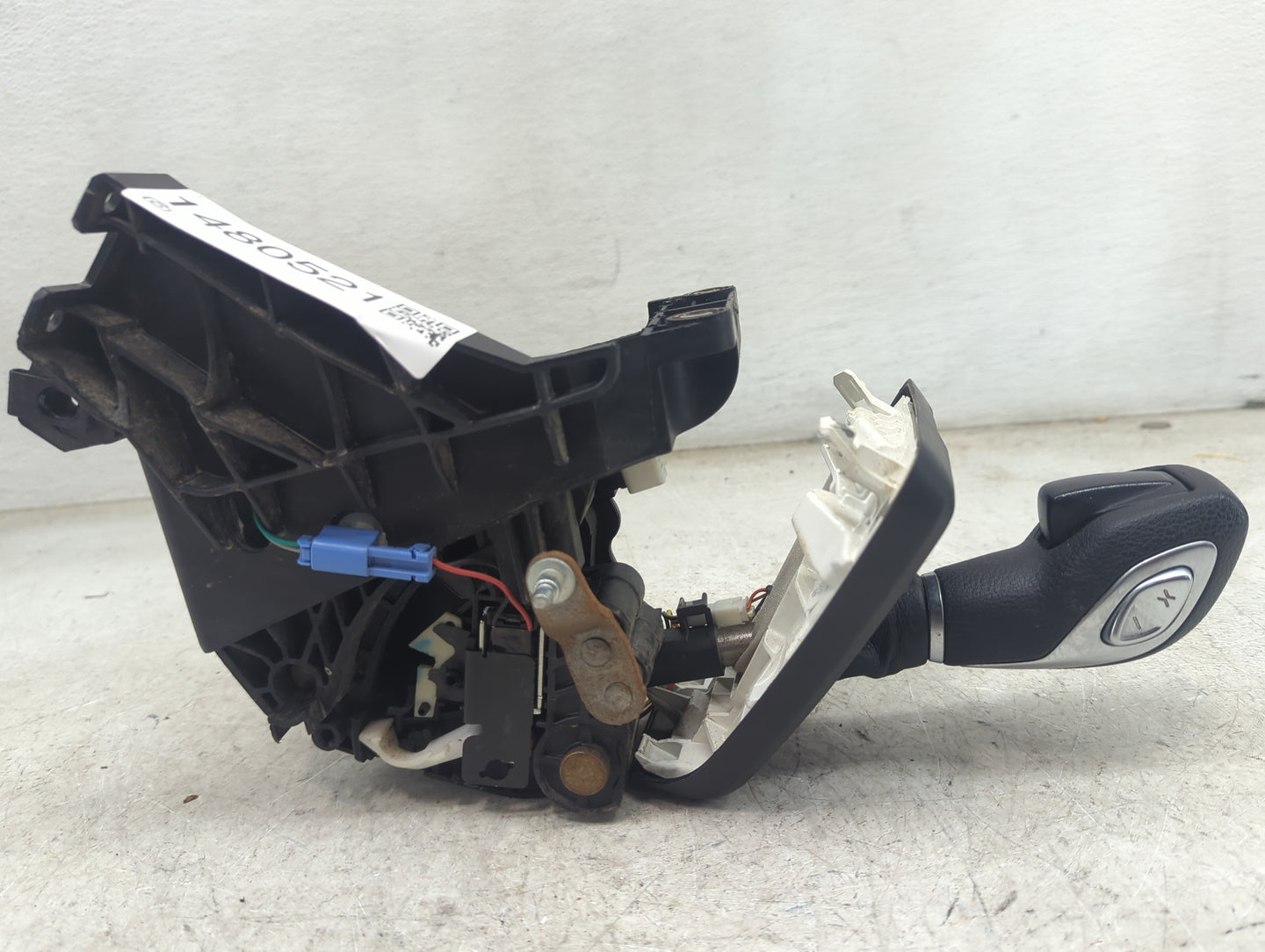 2019 Ford Transit 150 Floor Console Assembly Shifter - Oemusedautoparts1.com