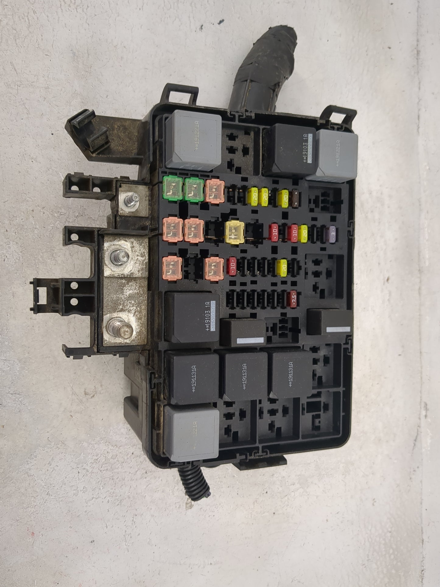 2019 Ford Transit 150 Fusebox Fuse Box Panel Relay Module P/N:BK2T-14A075-AB BK2T-M4175-AA, 7254-747930 Fits Fits 2017 2018 
