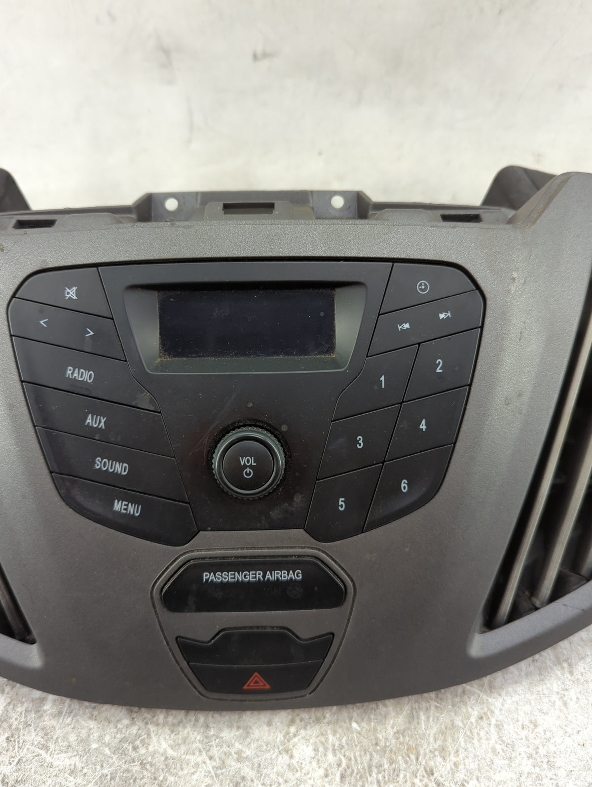 2019 Ford Transit 150 Radio AM FM Cd Player Receiver Replacement P/N:BK31-V018B09 BCW Fits 2016 2017 2018 OEM Used Auto Part