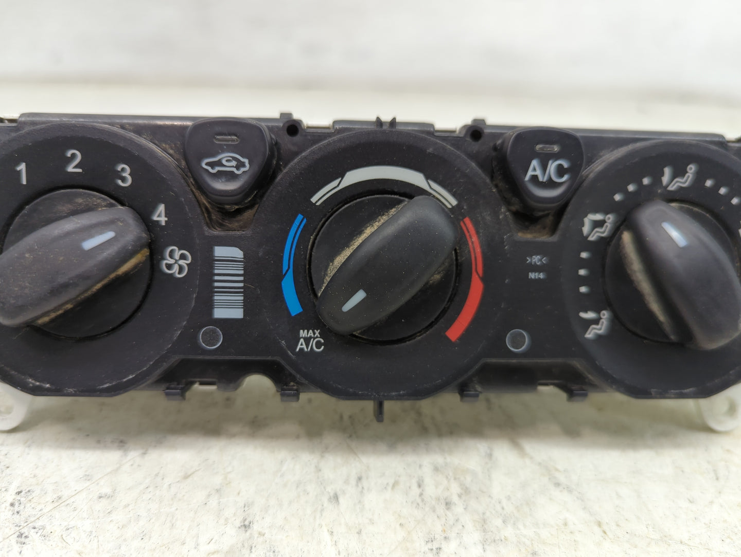 2019 Ford Transit 250 Climate Control Module Temperature AC/Heater Replacement P/N:M5T 18549 M5T 19980 Fits OEM Used Auto Pa