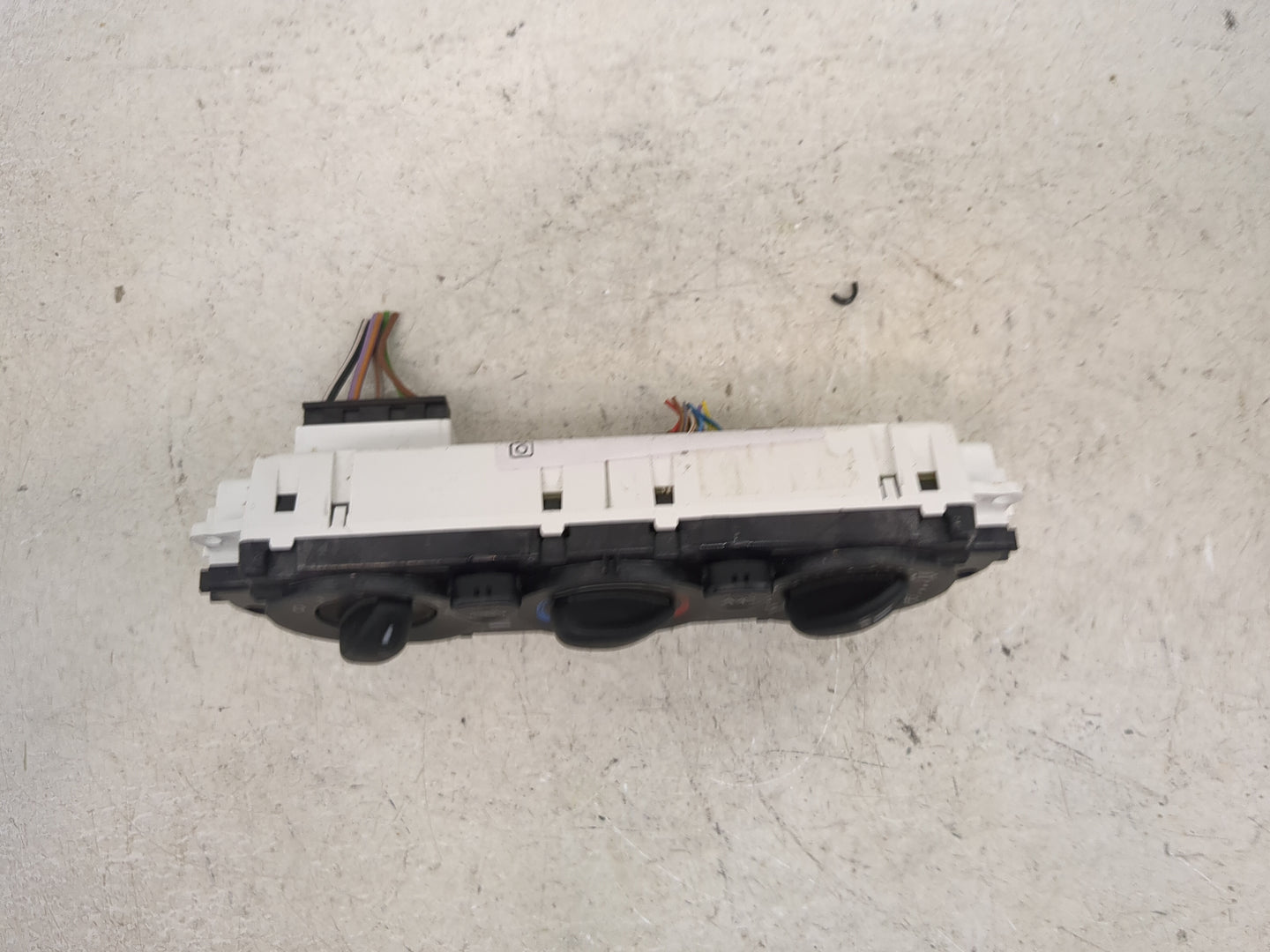 2019 Ford Transit 250 Climate Control Module Temperature AC/Heater Replacement Fits Fits 2015 2016 2017 2018 OEM Used Auto P