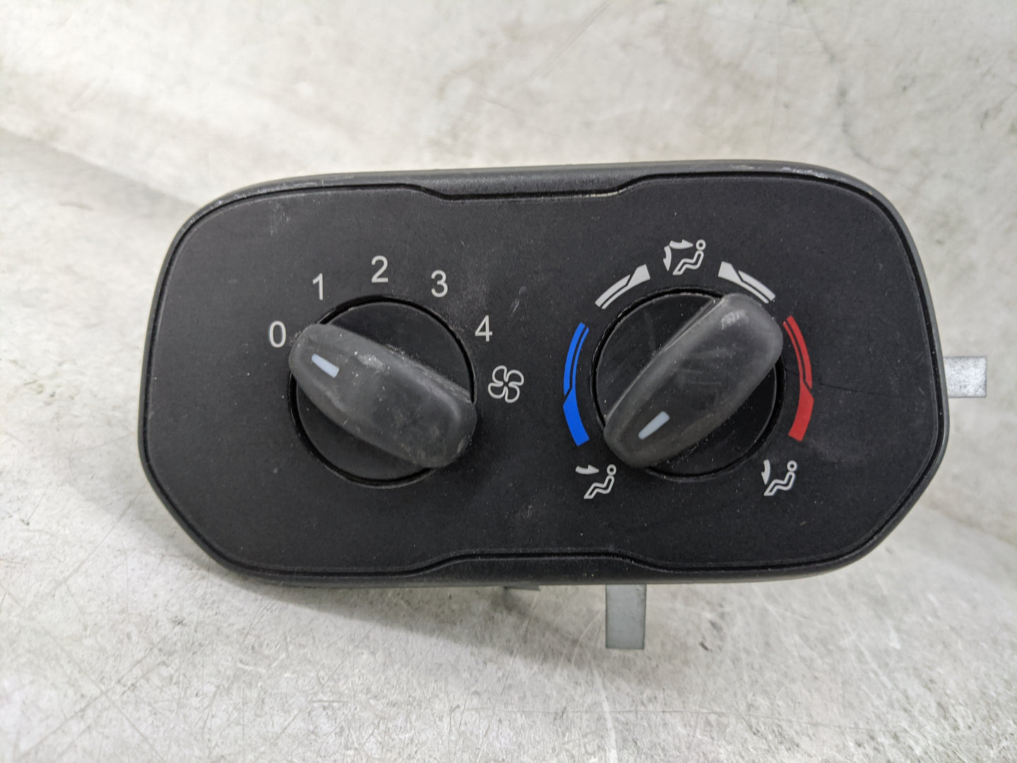 2019 Ford Transit 250 Climate Control Module Temperature AC/Heater Replacement Fits Fits 2016 2017 2018 OEM Used Auto Parts 