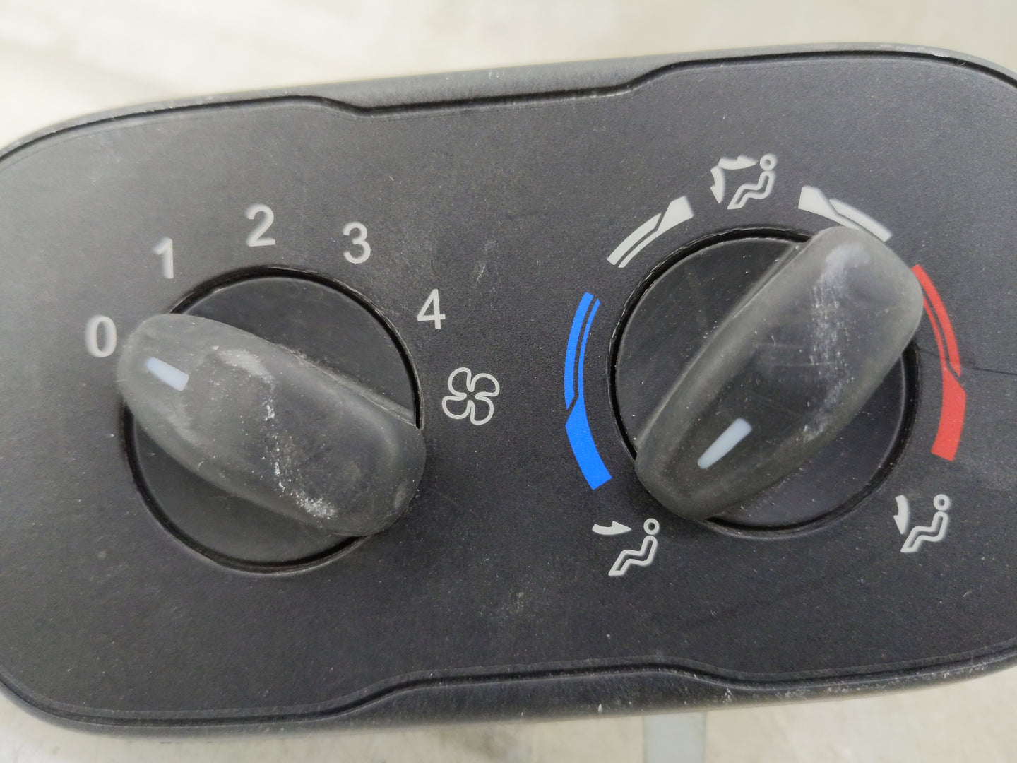 2019 Ford Transit 250 Climate Control Module Temperature AC/Heater Replacement Fits Fits 2016 2017 2018 OEM Used Auto Parts 