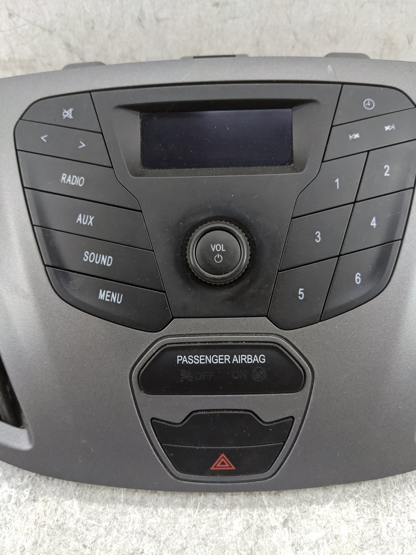 2019 Ford Transit 250 Radio AM FM Cd Player Receiver Replacement P/N:S6YKB Fits OEM Used Auto Parts - Oemusedautoparts1.com