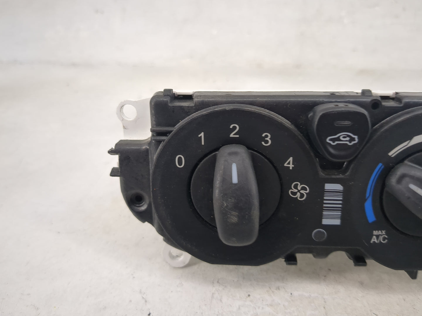 2019 Ford Transit 250 Climate Control Module Temperature AC/Heater Replacement P/N:BM5T 18549 BM5T 19980 Fits OEM Used Auto 