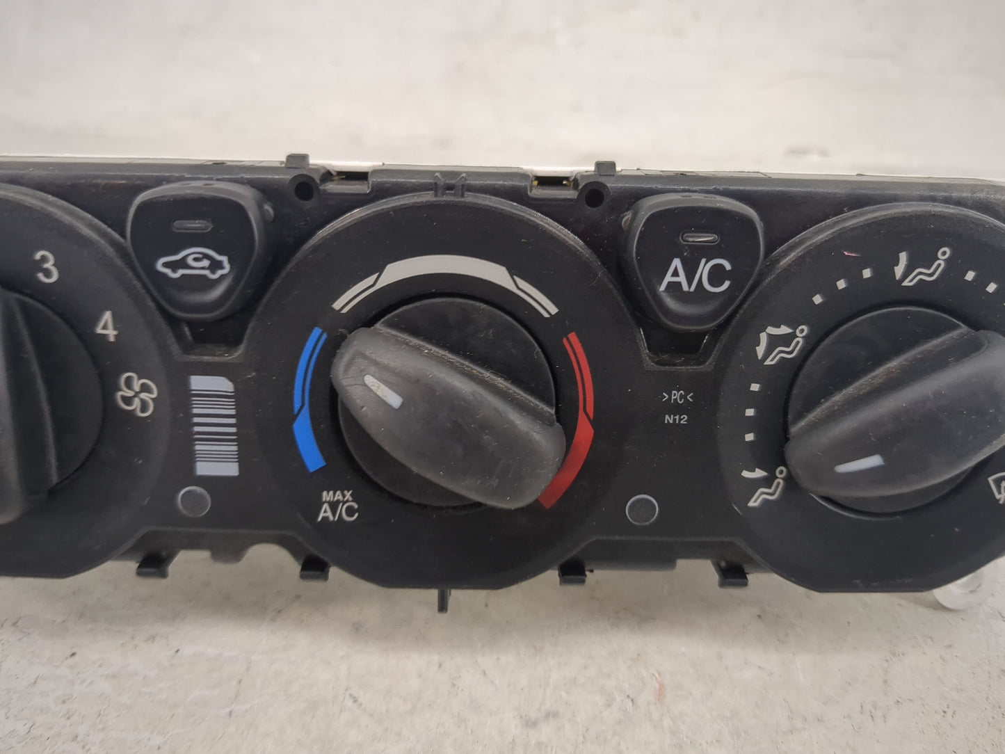 2019 Ford Transit 250 Climate Control Module Temperature AC/Heater Replacement P/N:BM5T 18549 BM5T 19980 Fits OEM Used Auto 