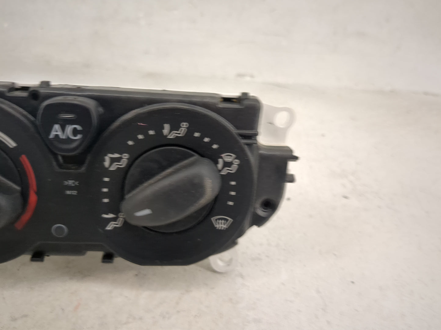 2019 Ford Transit 250 Climate Control Module Temperature AC/Heater Replacement P/N:BM5T 18549 BM5T 19980 Fits OEM Used Auto 