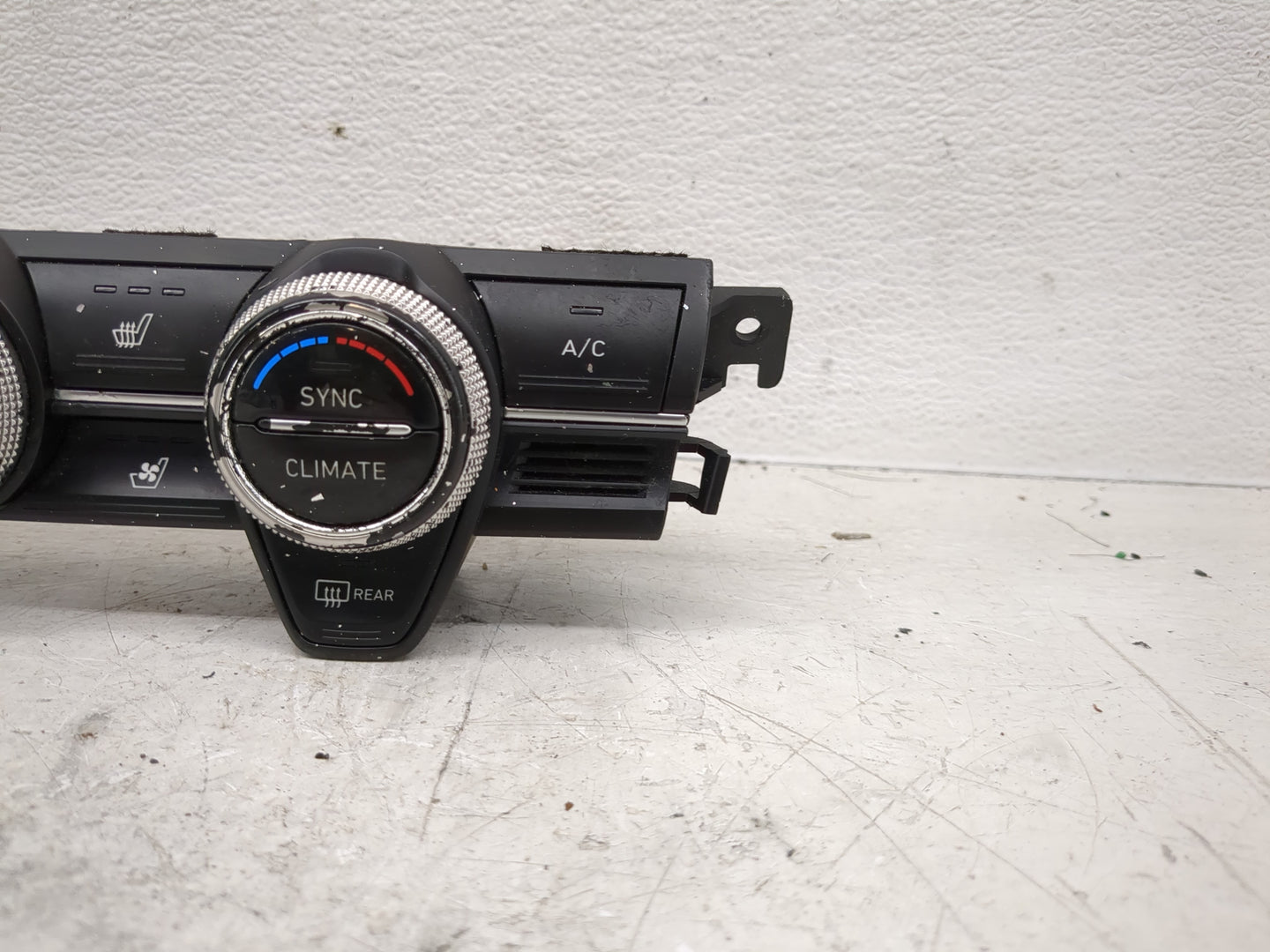 2019-2021 Genesis G70 Climate Control Module Temperature AC/Heater Replacement Fits Fits 2019 2020 2021 OEM Used Auto Parts 