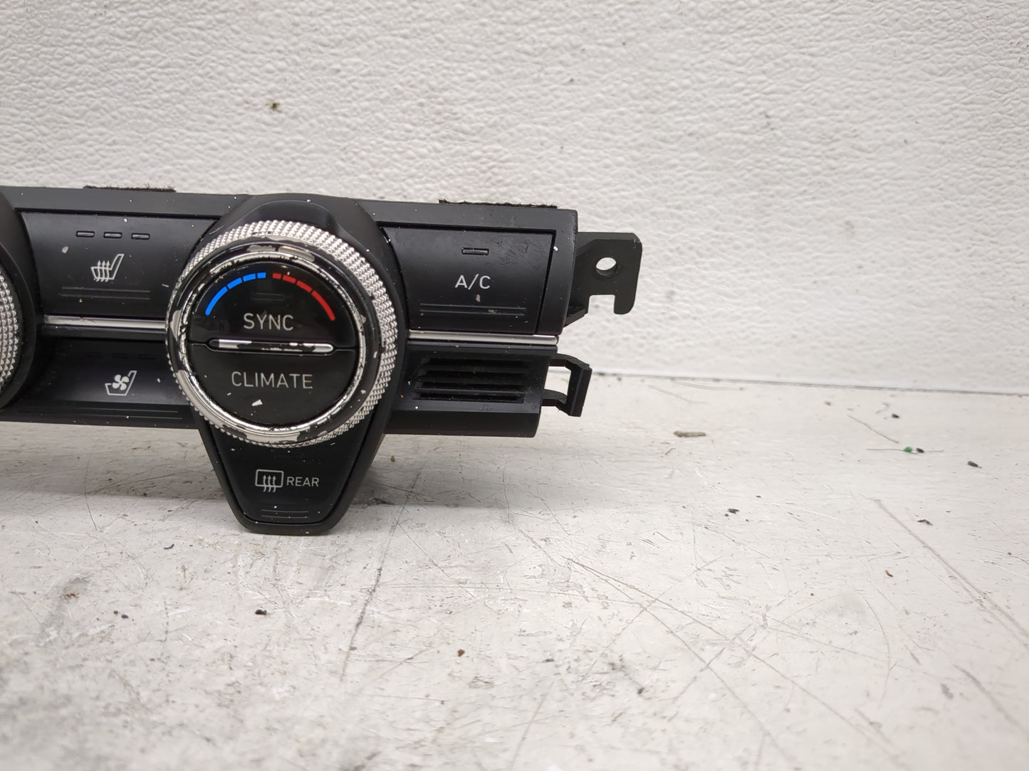 2019-2021 Genesis G70 Climate Control Module Temperature AC/Heater Replacement Fits Fits 2019 2020 2021 OEM Used Auto Parts 