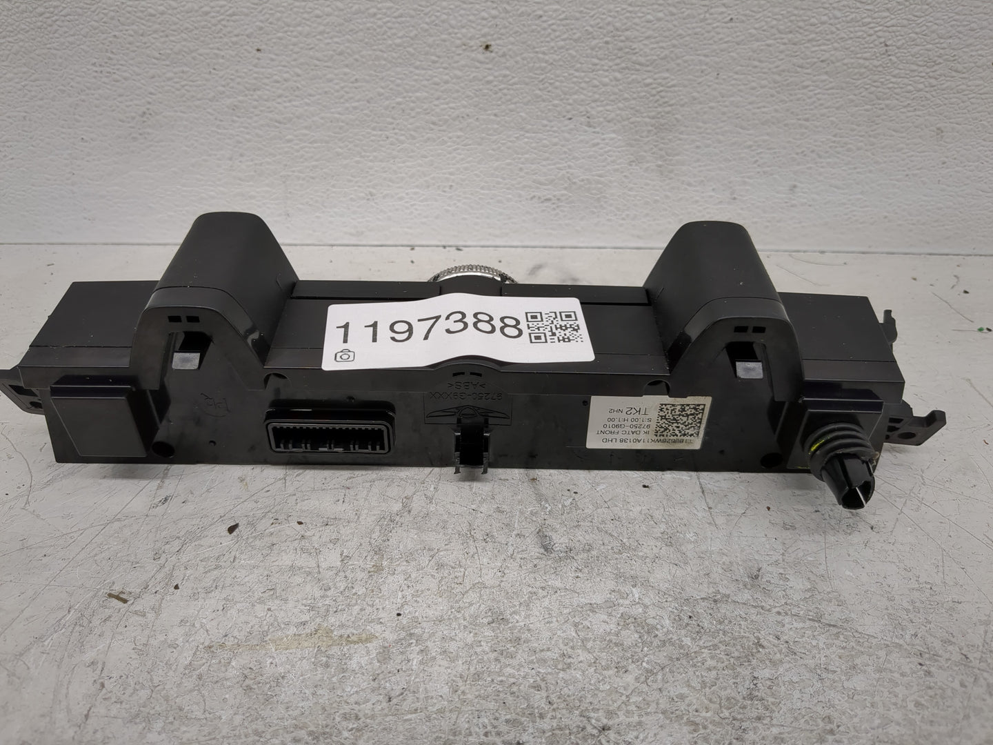 2019-2021 Genesis G70 Climate Control Module Temperature AC/Heater Replacement Fits Fits 2019 2020 2021 OEM Used Auto Parts 