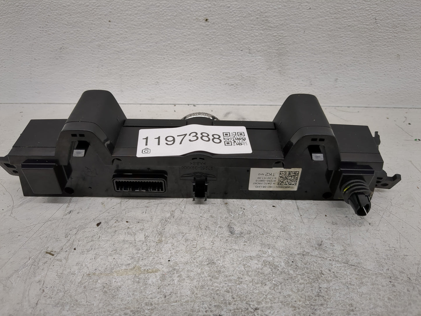 2019-2021 Genesis G70 Climate Control Module Temperature AC/Heater Replacement Fits Fits 2019 2020 2021 OEM Used Auto Parts 