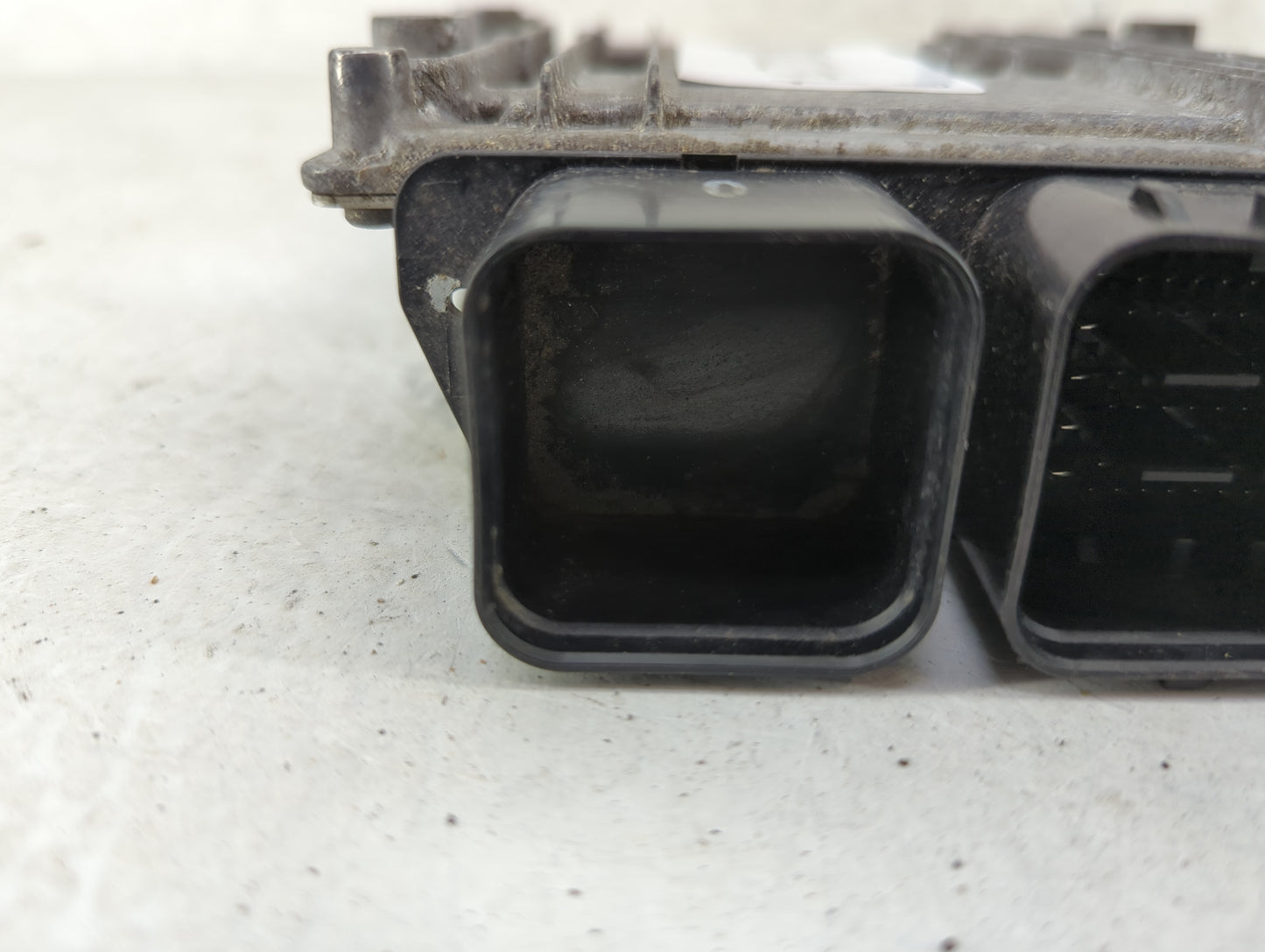 2019 Genesis G70 Body Control Module Bcm Inner Cabin Fuse Box - Oemusedautoparts1.com