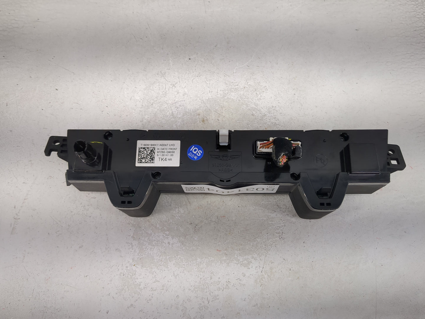 2019-2021 Genesis G70 Climate Control Module Temperature AC/Heater Replacement P/N:97250-G9030 T180919WK11A0047 Fits OEM Use