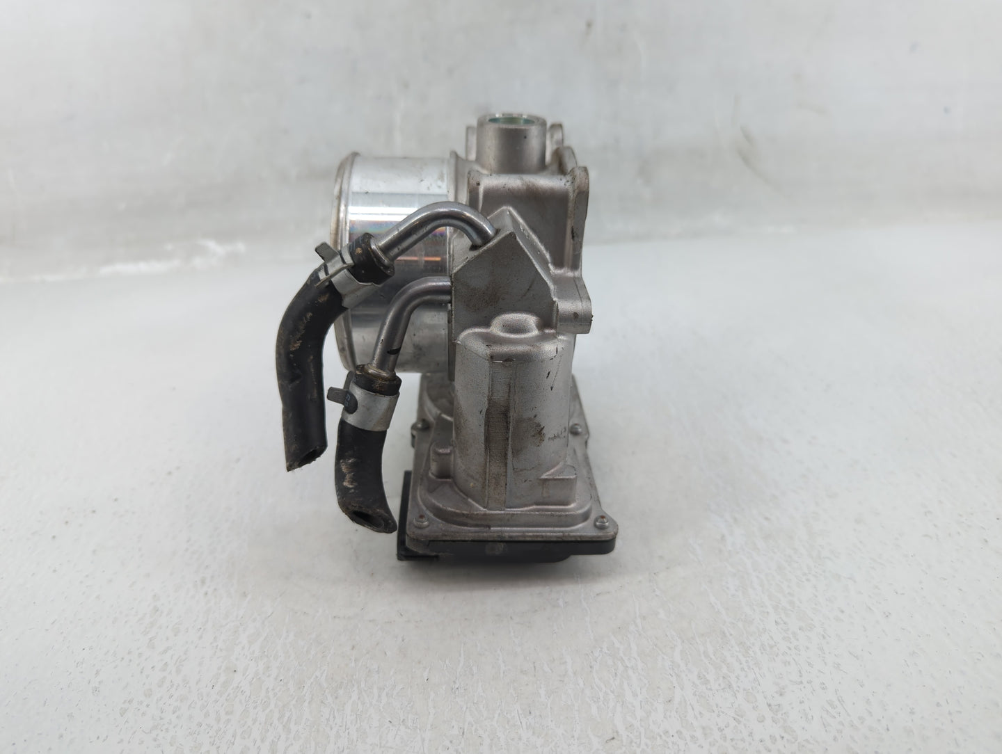 2019-2021 Genesis G70 Throttle Body P/N:35100-3L000 Fits Fits 2017 2018 2019 2020 2021 OEM Used Auto Parts - Oemusedautopart