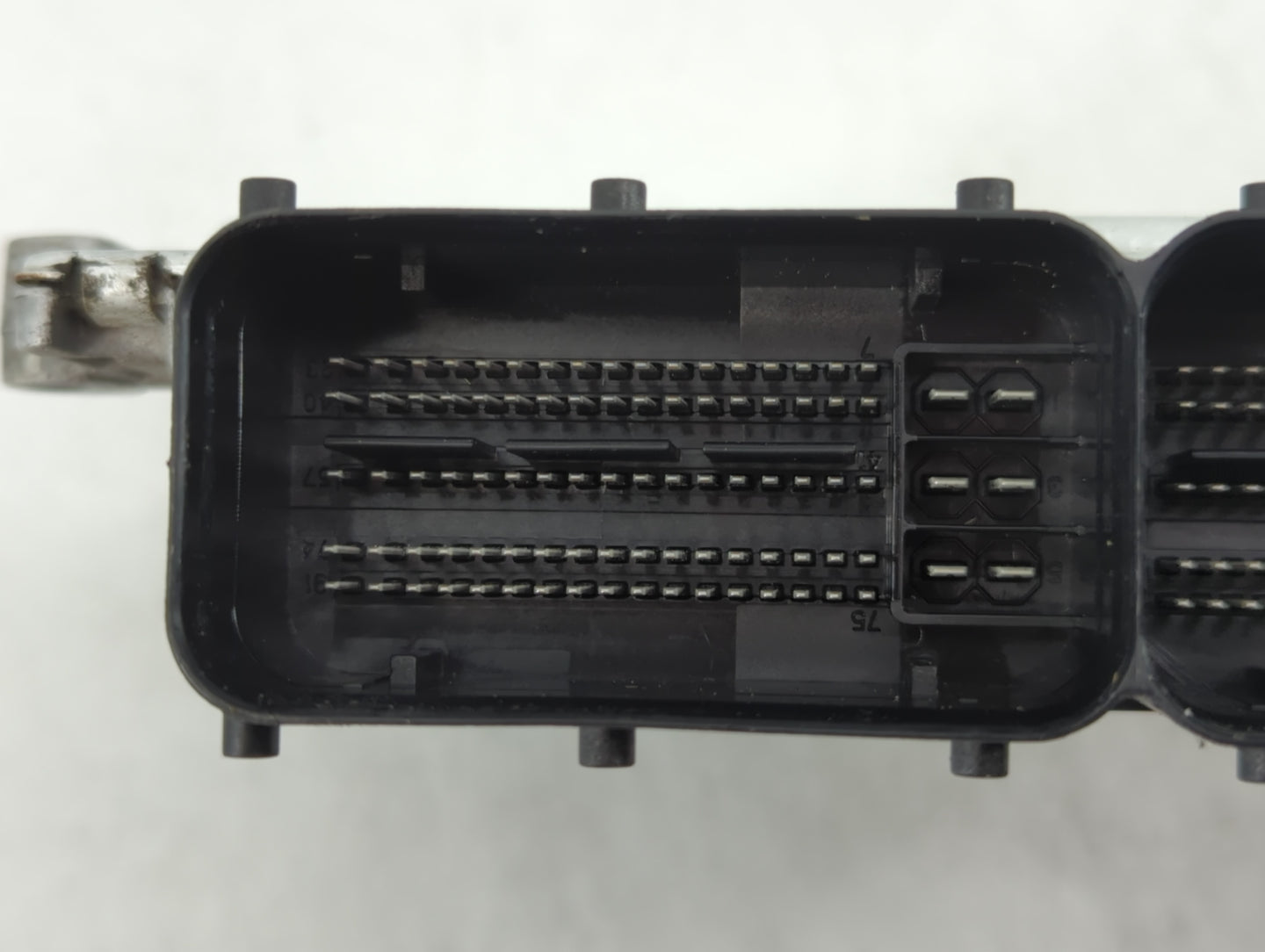 2019-2021 Genesis G70 PCM Engine Control Computer ECU ECM PCU OEM P/N:39104-3LKN0 Fits Fits 2019 2020 2021 OEM Used Auto Par