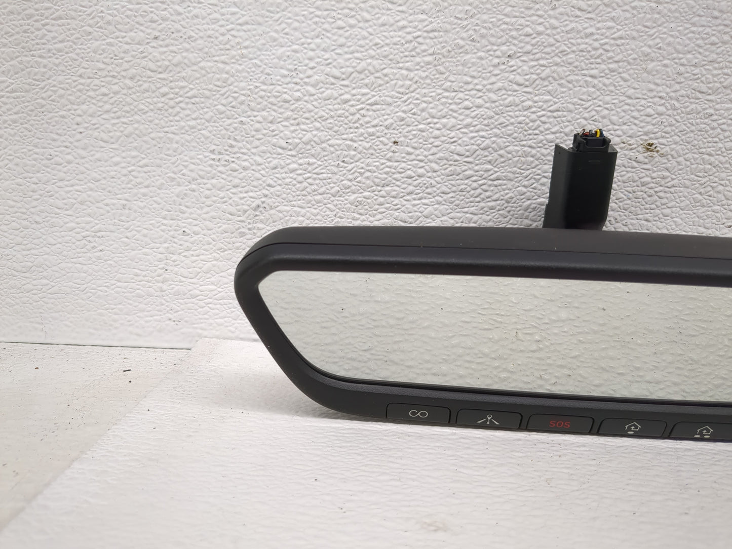 2019 Genesis G80 Interior Rear View Mirror Replacement OEM P/N:E11048602 Fits Fits 2017 2018 OEM Used Auto Parts - Oemusedau