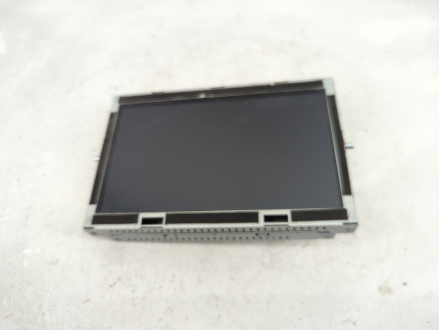 2018-2020 Genesis G80 Information Display Screen - Oemusedautoparts1.com