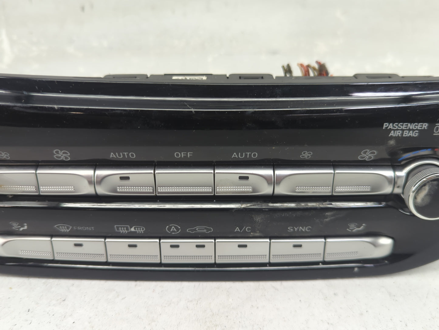 2017-2019 Genesis G90 Climate Control Module Temperature AC/Heater Replacement P/N:97250-D2150 Fits Fits 2017 2018 2019 OEM 