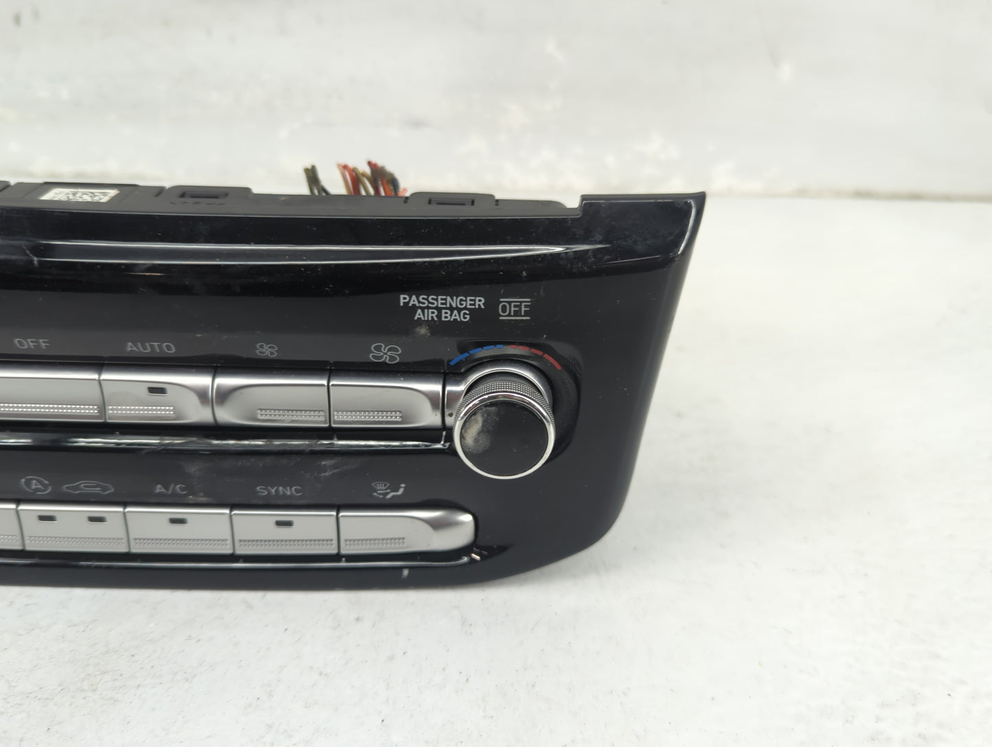 2017-2019 Genesis G90 Climate Control Module Temperature AC/Heater Replacement P/N:97250-D2150 Fits Fits 2017 2018 2019 OEM 