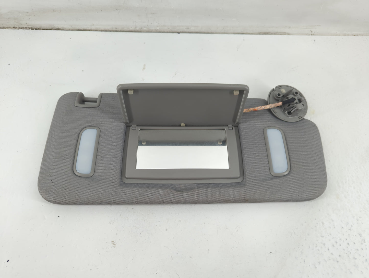 2017-2019 Gmc Acadia Sun Visor Shade Replacement Driver Left Mirror Fits Fits 2017 2018 2019 OEM Used Auto Parts - Oemusedau
