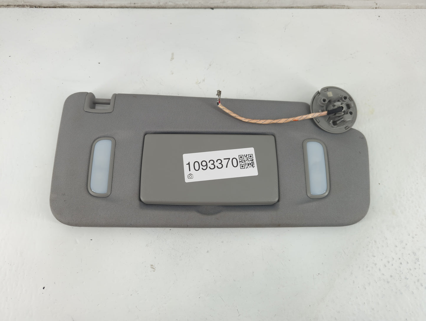 2017-2019 Gmc Acadia Sun Visor Shade Replacement Driver Left Mirror Fits Fits 2017 2018 2019 OEM Used Auto Parts - Oemusedau