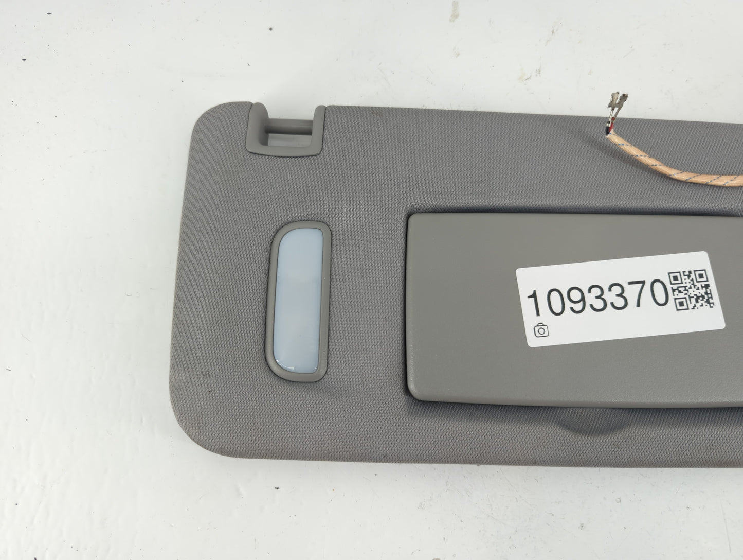 2017-2019 Gmc Acadia Sun Visor Shade Replacement Driver Left Mirror Fits Fits 2017 2018 2019 OEM Used Auto Parts - Oemusedau