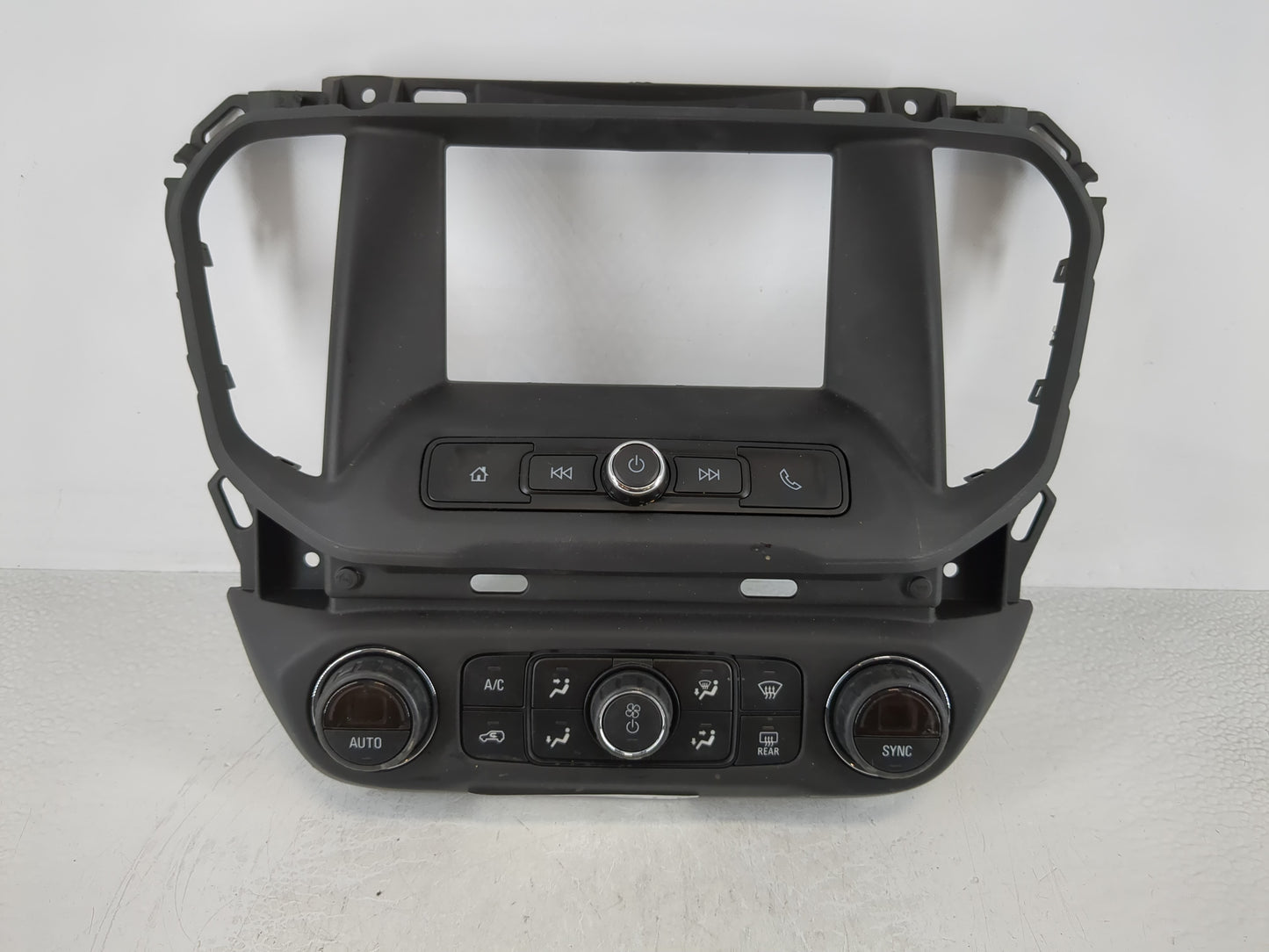 2017-2019 Gmc Acadia Radio AM FM Cd Player Receiver Replacement P/N:42342519 Fits Fits 2017 2018 2019 OEM Used Auto Parts - 