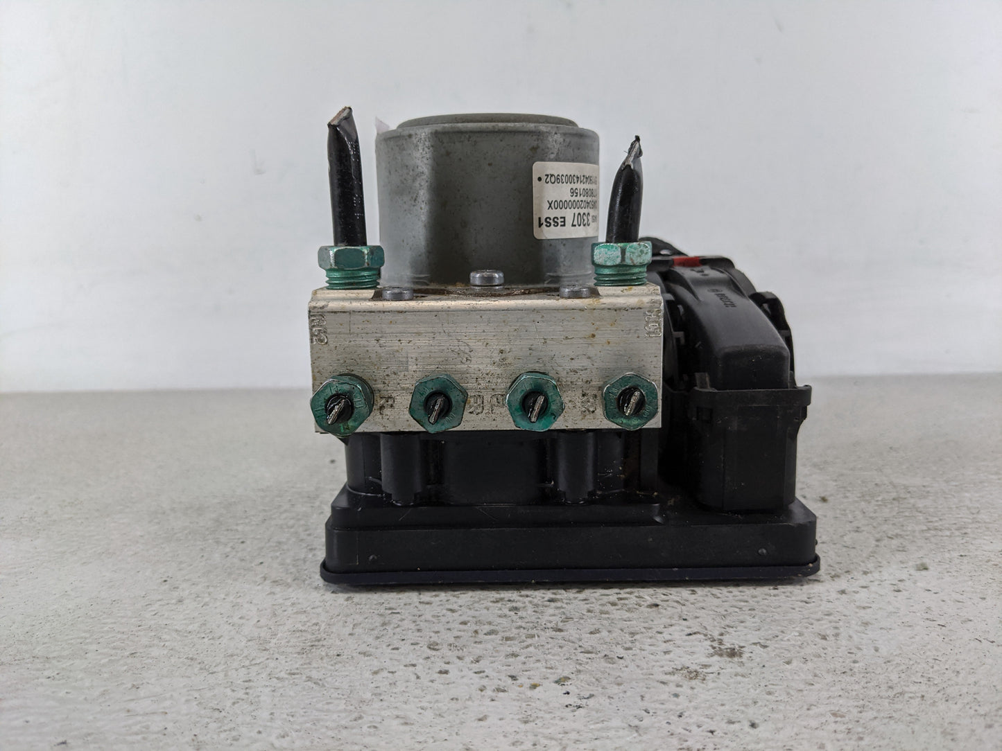 2018 Gmc Acadia ABS Pump Control Module Replacement P/N:84503307 Fits Fits 2019 2020 OEM Used Auto Parts - Oemusedautoparts1