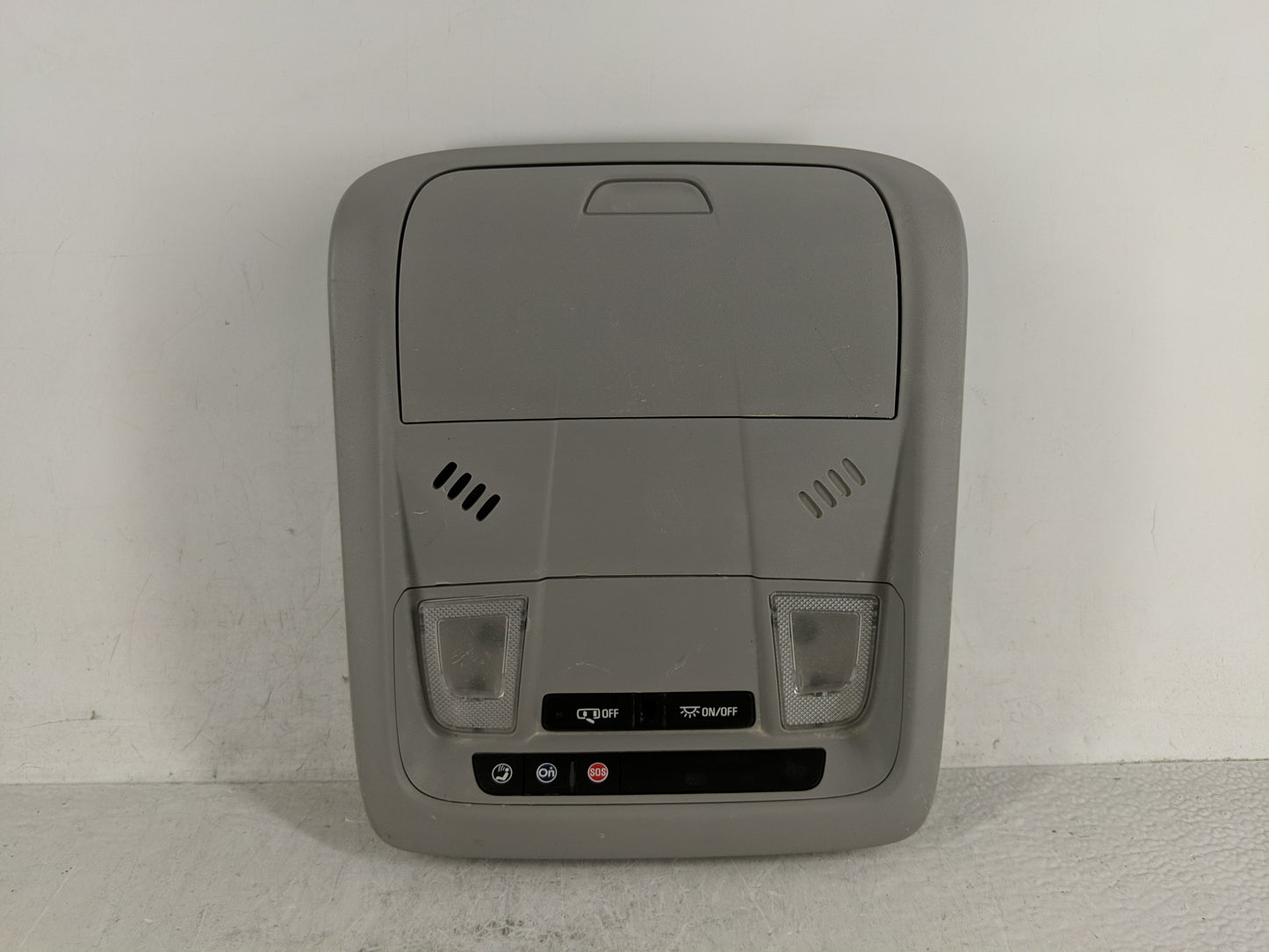 2017-2019 Gmc Acadia Overhead Roof Console - Oemusedautoparts1.com