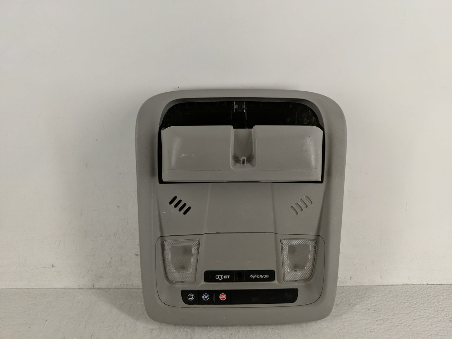 2017-2019 Gmc Acadia Overhead Roof Console - Oemusedautoparts1.com