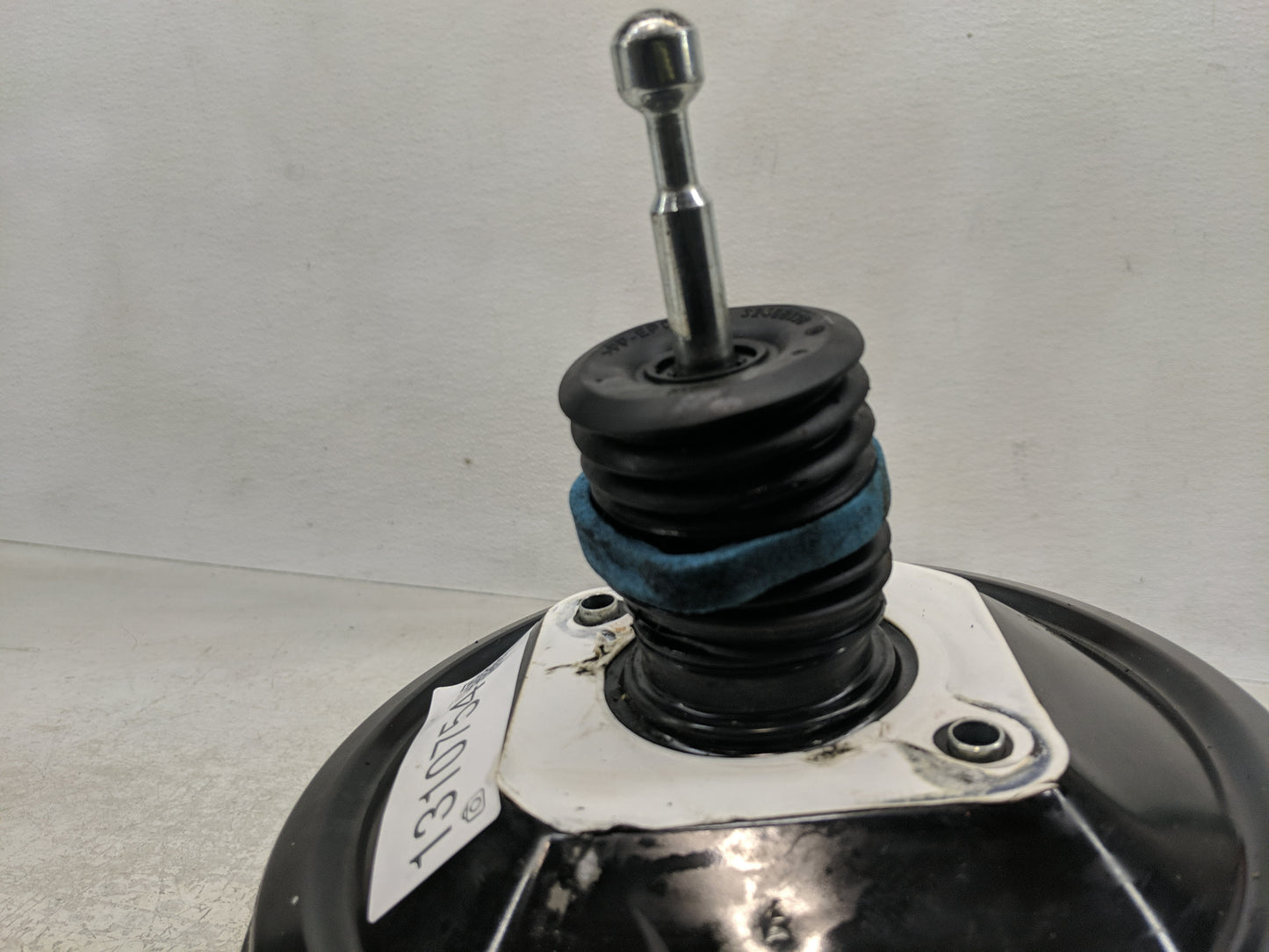 2017-2022 Gmc Acadia Power Brake Booster Oem 1310754 - Oemusedautoparts1.com