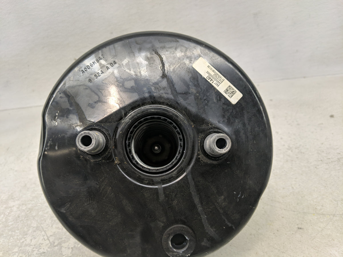 2017-2022 Gmc Acadia Power Brake Booster Oem 1310754 - Oemusedautoparts1.com