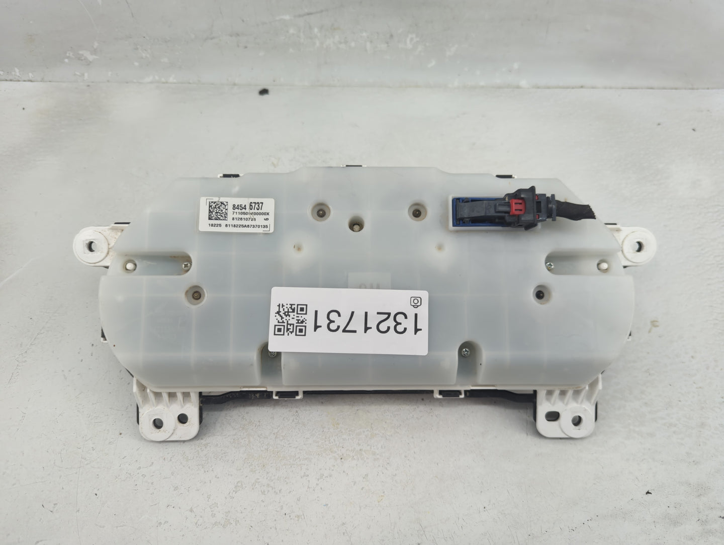 2019 Gmc Acadia Instrument Cluster Speedometer Gauges P/N:84546737 Fits OEM Used Auto Parts - Oemusedautoparts1.com