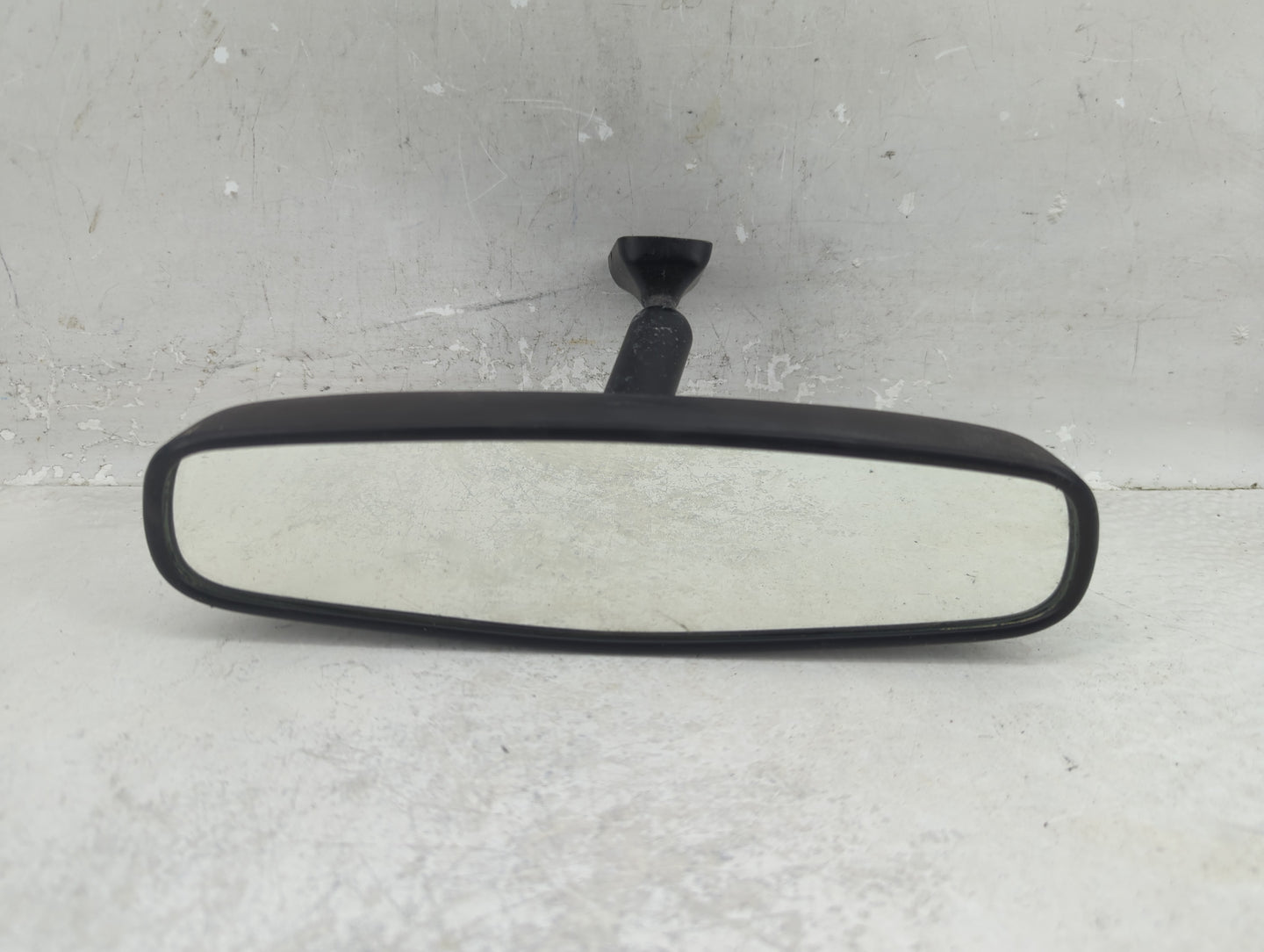 2017-2021 Gmc Acadia Interior Rear View Mirror Replacement OEM P/N:A048070 Fits OEM Used Auto Parts - Oemusedautoparts1.com