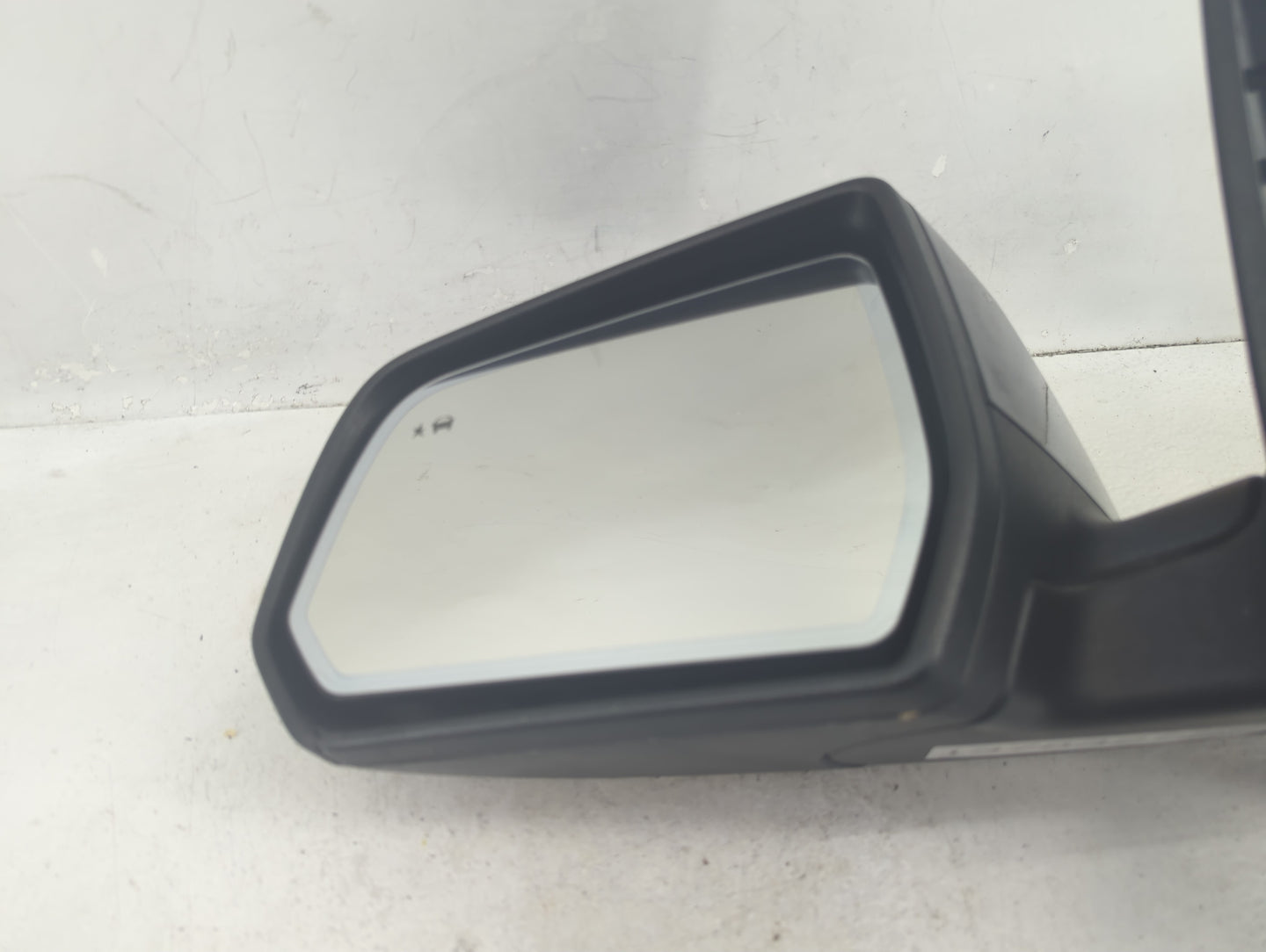 2017-2019 Gmc Acadia Driver Side View Mirror - Left Door Mirror OEM Used - Oemusedautoparts1.com