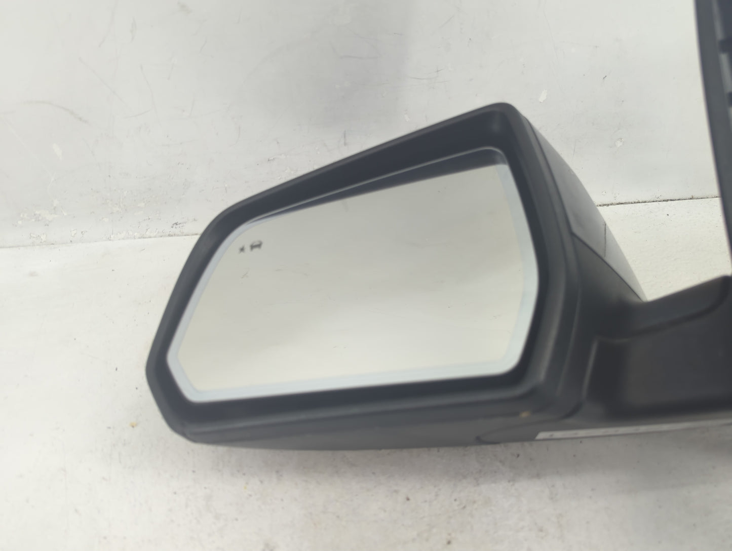 2017-2019 Gmc Acadia Driver Side View Mirror - Left Door Mirror OEM Used - Oemusedautoparts1.com