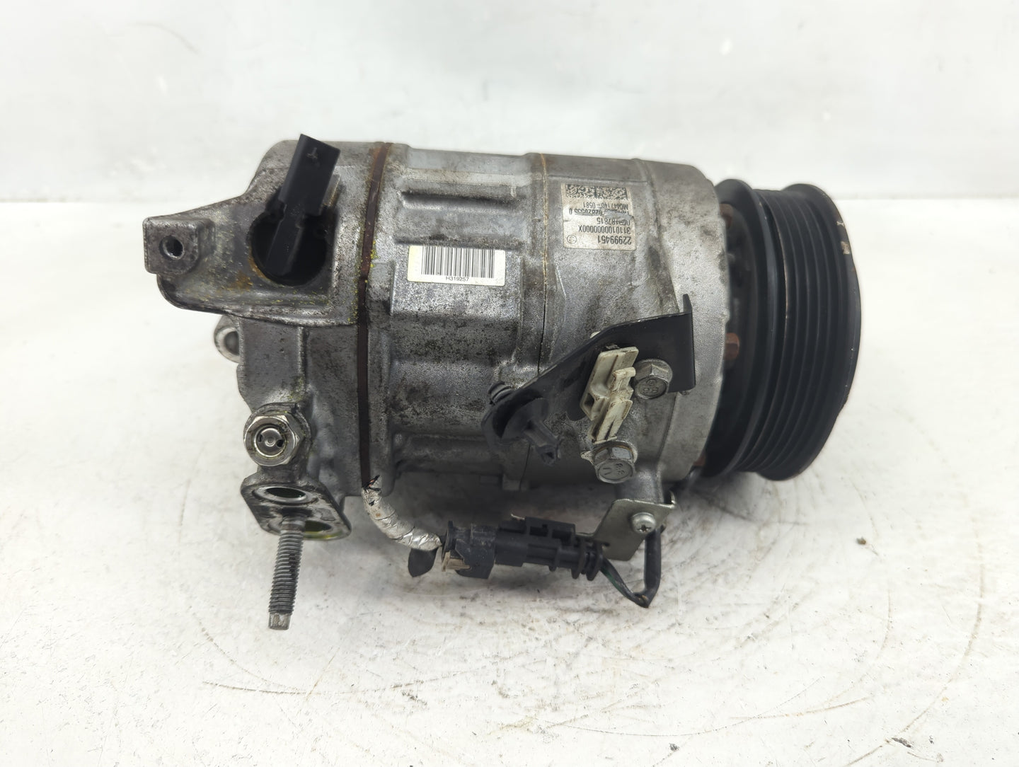 2017-2022 Gmc Acadia Air Conditioning A/c Ac Compressor Oem - Oemusedautoparts1.com