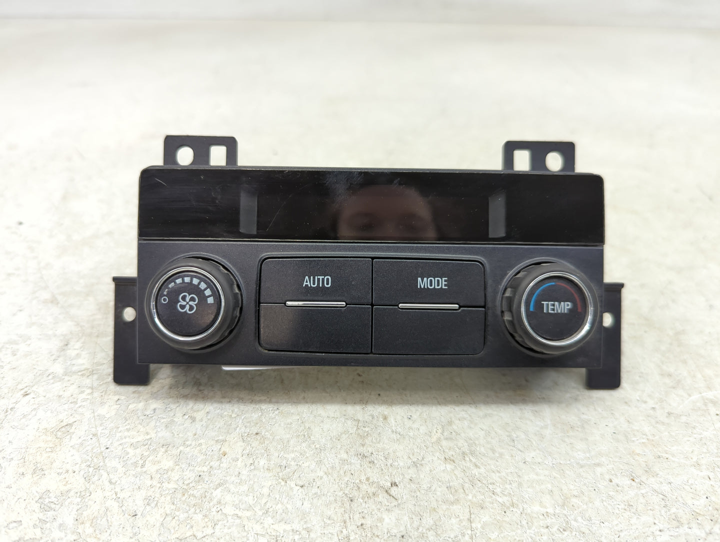 2017-2022 Gmc Acadia Climate Control Module Temperature AC/Heater Replacement P/N:812786860 23467327 Fits OEM Used Auto Part