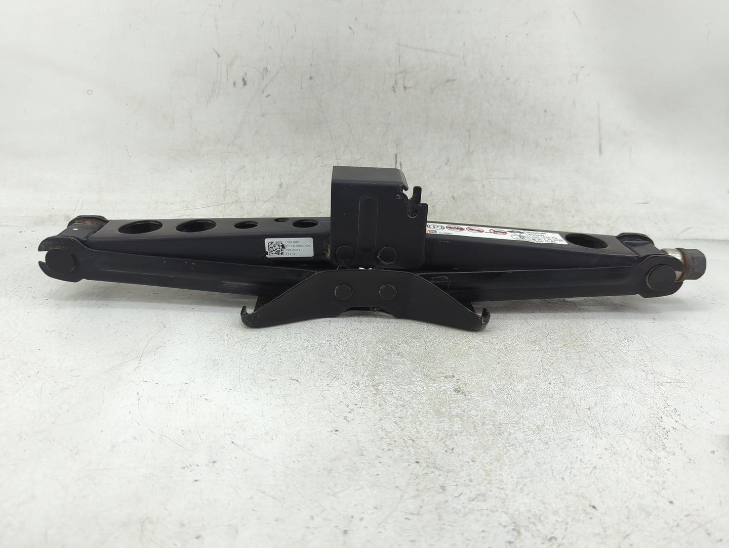 2019 Gmc Acadia Spare Scissor Car Jack - Oemusedautoparts1.com