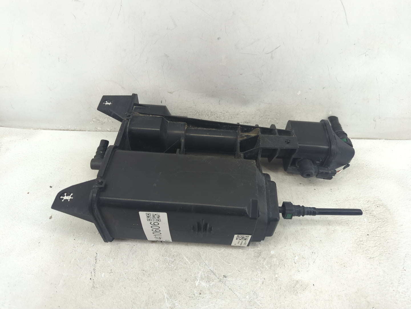 2019 Gmc Acadia Fuel Vapor Charcoal Canister - Oemusedautoparts1.com