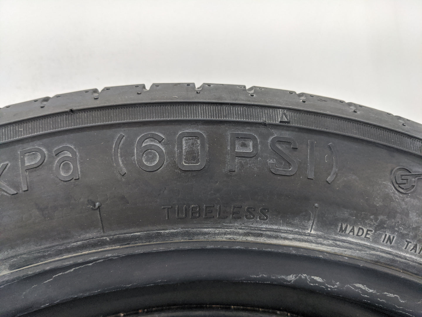 2017-2022 Gmc Acadia Spare Donut Tire Wheel Rim Oem - Oemusedautoparts1.com