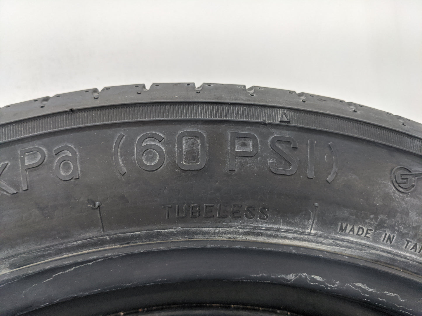 2017-2022 Gmc Acadia Spare Donut Tire Wheel Rim Oem - Oemusedautoparts1.com